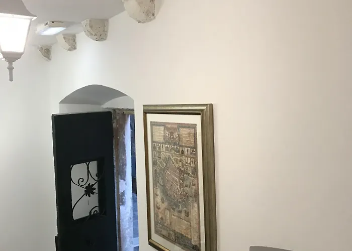 Πανσιόν Rilati Old Town Palace 1