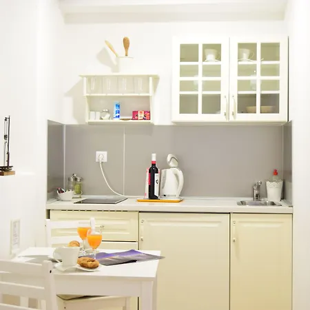 Rilati Old Town Palace 1 3*